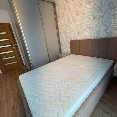 Alquiler de un moderno apartamento de 3 habitaciones, 52 m², Cracovia, Polonia